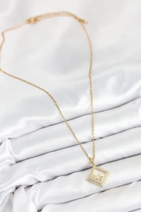 316L Çelik Zirkon Taşlı Yıldız Model Gold Renk Kadın Kolye