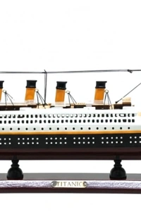 35x45 cm Özel Tasarım Işıklı Ahşap Titanik Gemi