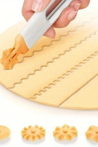 4 Başlıklı Hamur Kesici