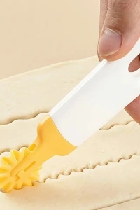 4 Başlıklı Hamur Kesici