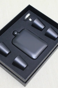 4 Shot Bardaklı Matara Seti Siyah