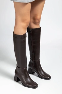 4804 Kahve Cilt Fermuarlı Günlük Bayan Çizme