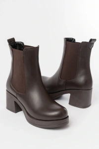 5109-3056 Kahverengi Lastikli Kalın Topuklu Günlük Kadın Bot