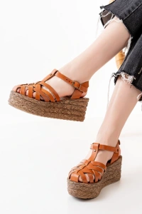 684-02 Taba Ortopedik Hakiki Deri Dolgu Kadın Sandalet