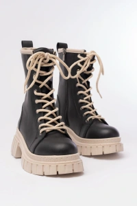 842-2961 Siyah Bağcıklı Kalın Tabanlı Fermuarlı Günlük Kadın Bot