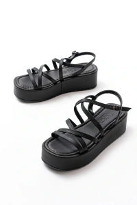 861-1029 Siyah Dolgu Kadın Sandalet