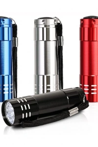 9 LEDLİ PİLLİ EL FENERİ