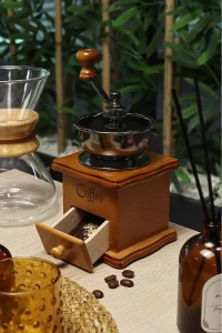 Ahşap Kahve Değirmeni