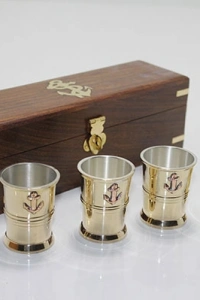 Ahşap Kutulu 4lü Pirinç Shot Bardak Seti