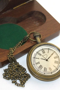 Ahşap Kutulu Pirinç Köstekli Saat Model 5