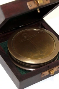 Ahşap Kutulu Pirinç Pusula Model 7