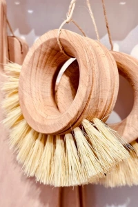 Ahşap Sebze Meyve Yıkama Fırçası