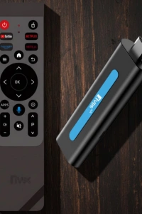 Akıllı Kumandalı 8K TV Stick Bas Konuş Destekli