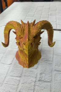 Altın Kırmızı Ejderha Figürü