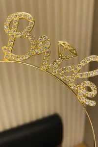 Altın Renkli Taşlı “Bride” Gelin Tacı