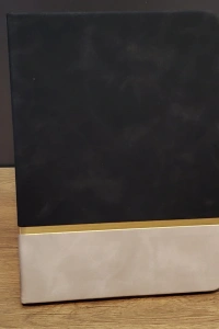 Altın Şeritli Siyah Deri Not Defteri