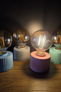 Ampul Tasarımlı Retro Masa Lambası
