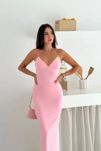 Askılı Uzun Elbise V Yaka Şık Gece Elbisesi Vücuda Oturan - Pembe