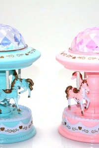 Atlı Karıncalı Star Master Müzik Kutusu