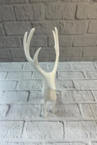 Beyaz Dekoratif Geyik Figürü Şık Ev Aksesuarı