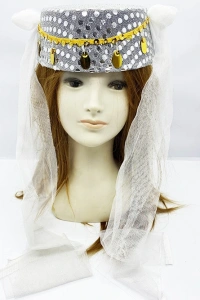 Beyaz Duvaklı Altın Pul İşlemeli Kına Fesi