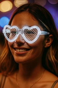 Beyaz LED Işıklı Kalp Gözlük – 3 Modlu