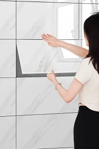 Beyaz Mermer Desenli Alüminyum Plastik Duvar Stickerı