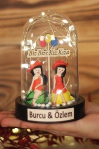 Biz Bize Kız Kıza Işıklı Fanus