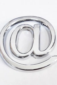 Cemax @ İşareti 3,75 cm Krom Yapışkanlı