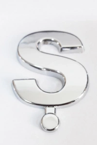 Cemax Ş Harfi  3,75 cm Krom Yapışkanlı