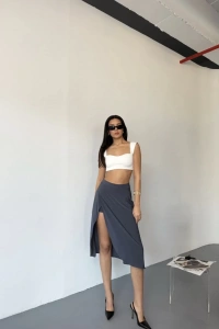 Cepli Şortlu Yırtmaçlı Etek - Gri