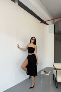 Cepli Şortlu Yırtmaçlı Etek - Siyah