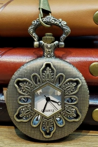 Çiçek Tasarımlı Köstekli Cep Saati