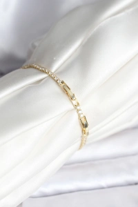 Çiçekli Model Zirkon Taşlı Gold Renk Su Yolu Kadın Bileklik