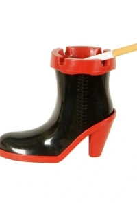 Çizme Tasarımlı Kokusuz Küllük