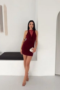 Dantel Detaylı Derin Dekolte Drapeli Mini Elbise Şık Kolsuz - Bordo