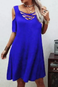 Dekolteli Bağcık Detay Viskon Kumaş Elbise