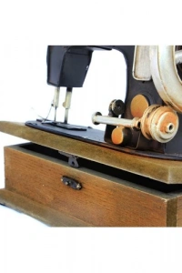 Dekoratif Eski Model Dikiş Makinesi El Yapımı