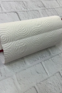 Dekoratif Kırmızı Kağıt Havlu Tutucu Duvar Askılı Model