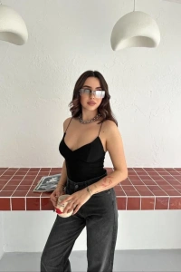 Derin Dekolte Askılı Body Sırt Dekolteli Şık Kolsuz Yazlık Bodysuit - Siyah
