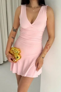 Derin V Yaka Sırt Dekolteli Mini Elbise Drapeli Şık Kolsuz - Pembe