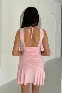 Derin V Yaka Sırt Dekolteli Mini Elbise Drapeli Şık Kolsuz - Pembe