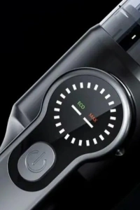 Dijital Göstergeli Şarjlı Araç Süpürgesi