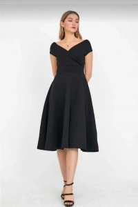 Düşük Omuz Eteği Pileli Krep Kumaş Midi Boy Elbise