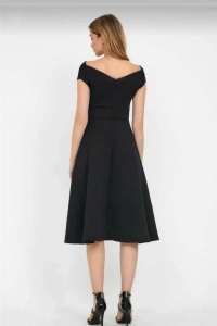 Düşük Omuz Eteği Pileli Krep Kumaş Midi Boy Elbise