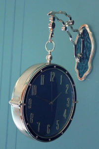 Duvara Asmalı İstasyon Saati