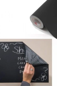 Duvara Yapışan Kara Tahta