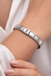 E Harfli Çelik Bileklik – Kişiye Özel Paslanmaz Çelik Kadın Bileklik – Esnek İtalyan Model