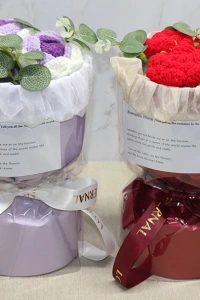 El Örgüsü Romantik Gül Buketi