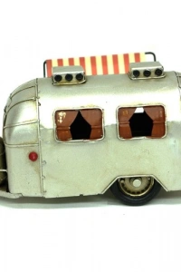 El Yapımı Metal Çekme Karavan Maketi